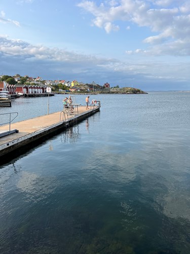 Badetur i Källö-Knippla